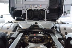 中国重汽 全新一代重卡 600马力 6X4 AMT自动档牵引车