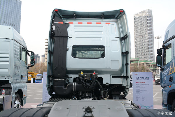 豪沃TH7-N540马力牵引车,可靠,经济,实用,物流首选