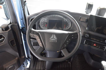 �й����� HOWO TX7-N 480���� 6X4 LNGǣ����(ZZ4257V384GF1LB)ͼƬ