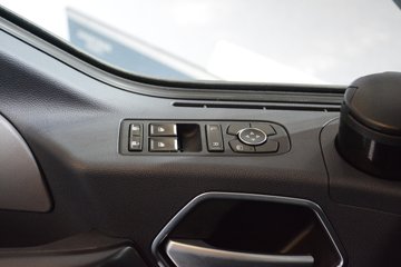 �й����� HOWO TX7-N 480���� 6X4 LNGǣ����(ZZ4257V384GF1LB)ͼƬ