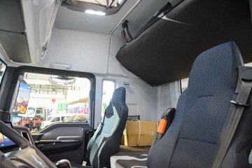 �й����� HOWO TX7-N 480���� 6X4 LNGǣ����(ZZ4257V384GF1LB)ͼƬ