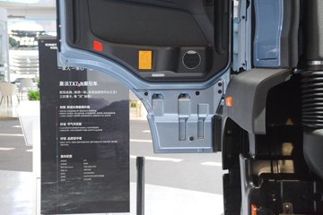 �й����� HOWO TX7-N 480���� 6X4 LNGǣ����(ZZ4257V384GF1LB)ͼƬ