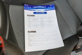 解放J6P&nbsp;中置轴车辆运输车驾驶室图片