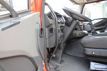 һ����� J6P 480���� 6X4 LNG�������䳵ͼƬ