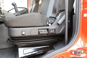 һ����� J6P 480���� 6X4 LNG�������䳵ͼƬ