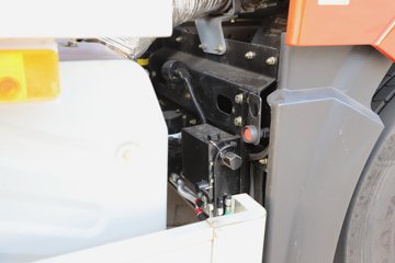 һ����� J6P 480���� 6X4 LNG�������䳵ͼƬ