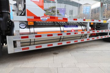 һ����� J6P 480���� 6X4 LNG�������䳵ͼƬ