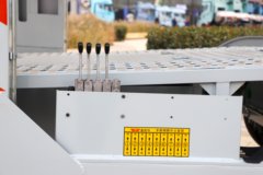 一汽解放 J6P 480马力 6X4 LNG车辆运输车