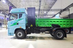 青岛解放 JH6重卡 4X2 纯电动牵引车528.13kWh