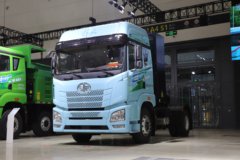 青岛解放 JH6重卡 4X2 纯电动牵引车528.13kWh