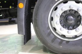 解放JH6&nbsp;电动牵引车底盘图片