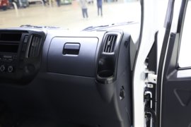 虎VR&nbsp;电动载货车内饰图片