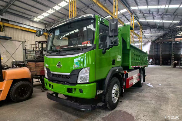 东风柳汽乘龙L3 4X2 4.2米纯电动自卸车 宁德时代246.68kWh