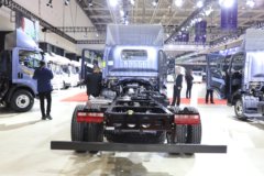 解放 J6F 重载版 180马力 AMT自动档单排厢式轻卡(新外观)(CA5047XXYP40K42L2E6A86)