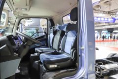 解放 J6F 重载版 180马力 AMT自动档单排厢式轻卡(新外观)(CA5047XXYP40K42L2E6A86)