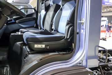 ��� J6F ���ذ� 180���� AMT�Զ���������ʽ�Ῠ(�����)(CA5047XXYP40K42L2E6A86)ͼƬ