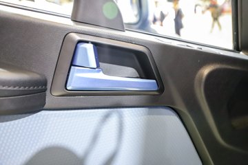 ��� J6F ���ذ� 180���� AMT�Զ���������ʽ�Ῠ(�����)(CA5047XXYP40K42L2E6A86)ͼƬ