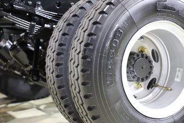 ��� J6F ���ذ� 180���� AMT�Զ���������ʽ�Ῠ(�����)(CA5047XXYP40K42L2E6A86)ͼƬ