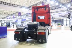 一汽解放 J6E 600马力 4X2 AMT自动档牵引车