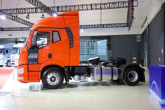 一汽解放 J6E 600马力 4X2 AMT自动档牵引车