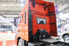 一汽解放 J6E 600马力 4X2 AMT自动档牵引车