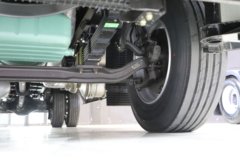 一汽解放 J6G 领航版 360马力 4X2 6.75米AMT自动档仓栅式载货车(新内饰)(CA5181CCYP62K1L4E6)