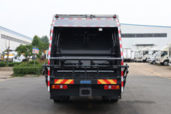 陕汽重卡 德龙L3000 245马力 4X2 压缩式垃圾车(程力威牌)(CLW5180ZYSAHJ)