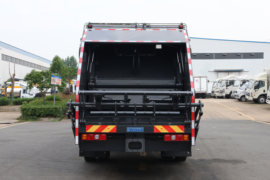 陕汽重卡底盘&nbsp;垃圾运输车外观图片