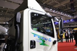 领途&nbsp;电动冷藏车外观图片