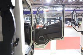 领途&nbsp;电动冷藏车驾驶室图片