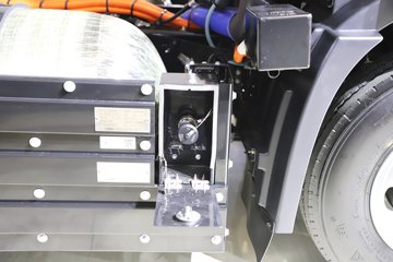 ��� ��;���� 4.5T 4.05�׵���ȼ�ϵ����س�30.13kWhͼƬ