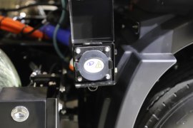 领途&nbsp;电动冷藏车底盘图片