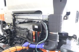 领途&nbsp;电动冷藏车底盘图片