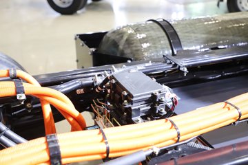 ��� ��;���� 4.5T 4.05�׵���ȼ�ϵ����س�30.13kWhͼƬ