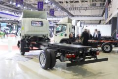 解放 虎6G 4.5T 4.16米单排换电式纯电动厢式轻卡82.43kWh