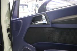 虎6G&nbsp;电动载货车内饰图片