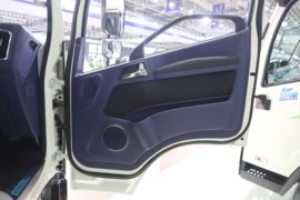 虎6G&nbsp;电动载货车内饰图片