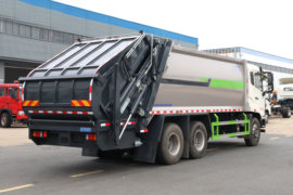 中国重汽成都商用车底盘&nbsp;垃圾运输车外观图片