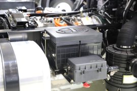 虎6G&nbsp;电动冷藏车底盘图片