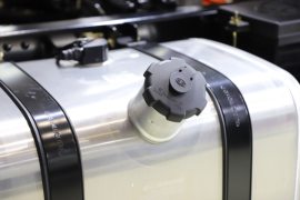 虎6G&nbsp;电动冷藏车底盘图片