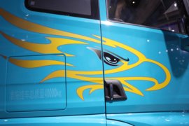 鹰途&nbsp;牵引车外观                                                图片