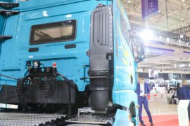 鹰途&nbsp;牵引车底盘                                                图片