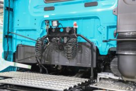 鹰途&nbsp;牵引车底盘                                                图片