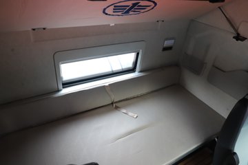 �ൺ��� ��JH6�ؿ� 660���� 6X4 LNG�Զ���ǣ����ͼƬ