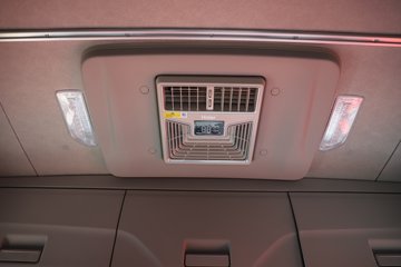 �ൺ��� ��JH6�ؿ� 660���� 6X4 LNG�Զ���ǣ����ͼƬ