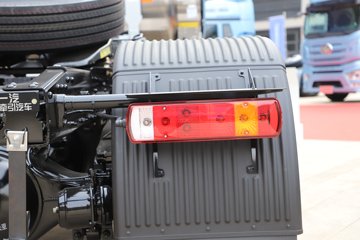 �ൺ��� ��JH6�ؿ� 660���� 6X4 LNG�Զ���ǣ����ͼƬ