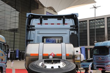 �ൺ��� ��JH6�ؿ� 660���� 6X4 LNG�Զ���ǣ����ͼƬ