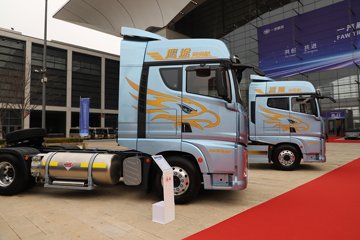 �ൺ��� ӥ; ����� 600���� 6X4 LNG�Զ���ǣ����(һ�����12��)(������ƿ)ͼƬ