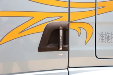 �ൺ��� ӥ; ����� 600���� 6X4 LNG�Զ���ǣ����(һ�����12��)(������ƿ)ͼƬ