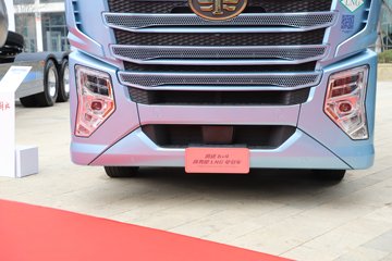 �ൺ��� ӥ; ����� 600���� 6X4 LNG�Զ���ǣ����(һ�����12��)(������ƿ)ͼƬ